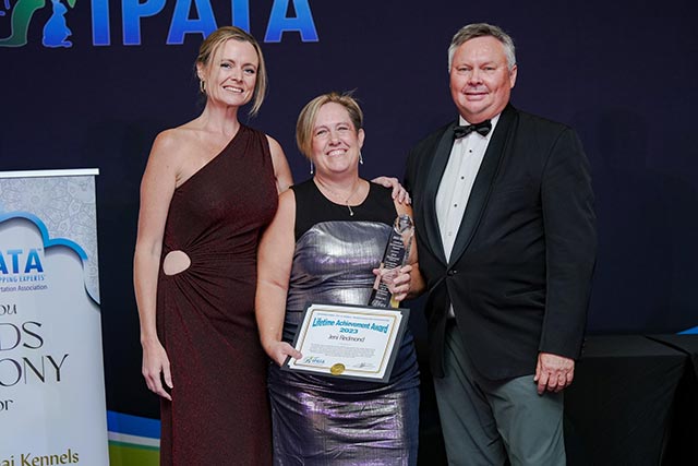 Jeni Redmond accepting the Lifetime Achievement Award at the IPATA International Conference in Dubai in September 2023